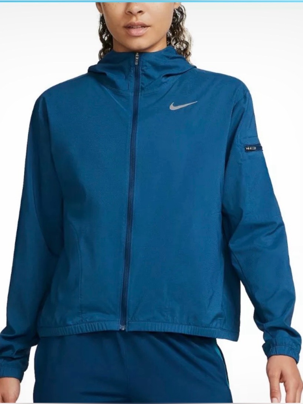 Nike Running Jacket Impossibly Light Woman’s Running Jacket in Blue Size - XL